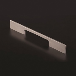 Aluminium cabinet handle