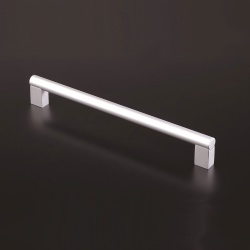 Aluminium cabinet handle