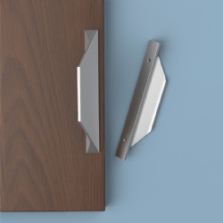 Cabinet handle