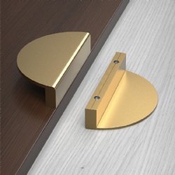 Cabinet handle